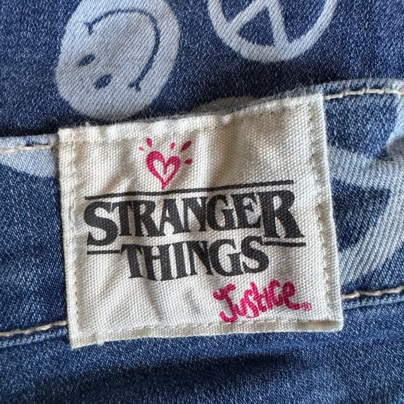 JUSTICE STRANGER THINGS Girls Smiley Face Peace Sign Denim Jeans Size 14 - Picture 4 of 4